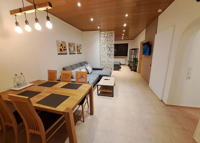 Sonnen 1 - Erdgeschoss-Wohnung Mit Arbeitszimmer Und Parkplatz